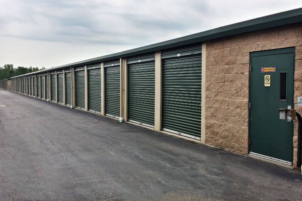 Public Storage - Tonawanda - 105 Hospitality Centre Way - 105 Hospitality Centre Way