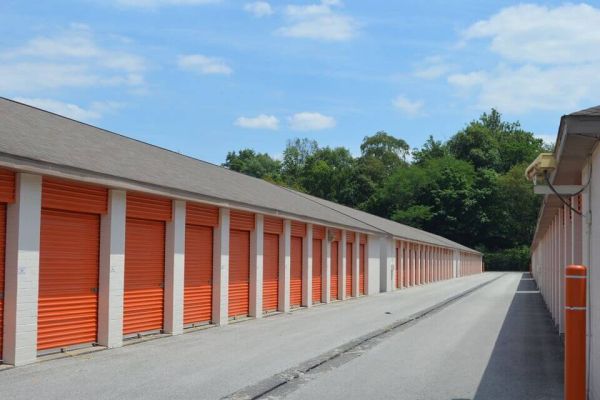 Public Storage - Indianapolis - 6429 N Keystone Ave - 6429 N Keystone Ave