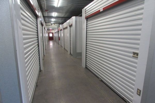 Public Storage - Greensboro - 3743 Battleground Ave - 3743 Battleground Ave