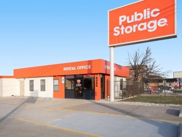 Public Storage - Burbank - 6990 W 79th Street - 6990 W 79th Street