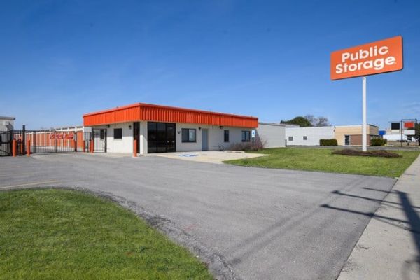 Public Storage - Bensenville - 556 North York Road - 556 North York Road