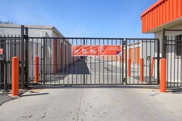 Public Storage - Bensenville - 556 North York Road - 556 North York Road