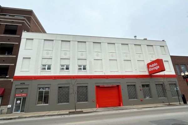 Public Storage - Chicago - 4430 N Clark Street - 4430 N Clark Street