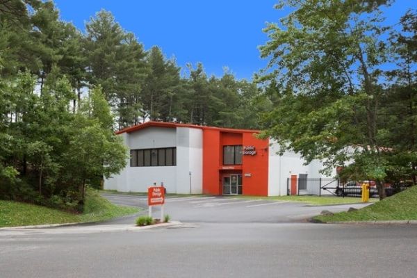 Public Storage - Nashua - 596 W Hollis St - 596 W Hollis St