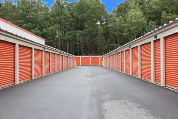 Public Storage - Nashua - 596 W Hollis St - 596 W Hollis St
