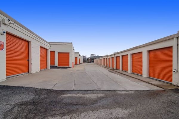 Public Storage - Lisle - 2109 Ogden Ave - 2109 Ogden Ave