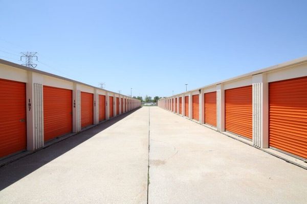 Public Storage - Bedford Park - 7000 S Cicero Ave - 7000 S Cicero Ave