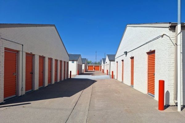 Public Storage - Wichita - 206 E MacArthur Road - 206 E MacArthur Road