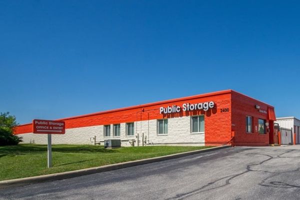 Public Storage - Schaumburg - 2400 Palmer Drive - 2400 Palmer Drive