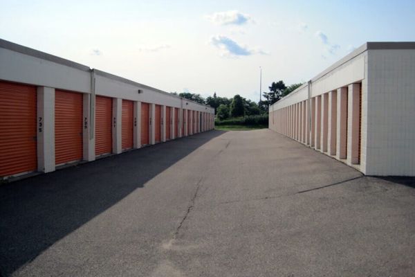 Public Storage - Eden Prairie - 6570 Flying Cloud Drive - 6570 Flying Cloud Drive