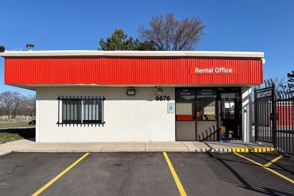 Public Storage - Milwaukee - 6676 W Appleton Ave - 6676 W Appleton Ave
