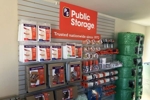 Public Storage - Edmond - 2201 NW 192nd St - 2201 NW 192nd St