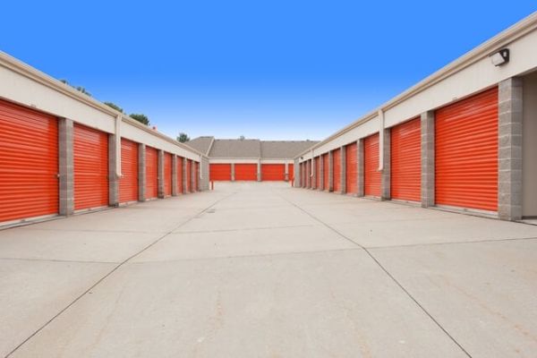Public Storage - Omaha - 4110 N 129th St - 4110 N 129th St