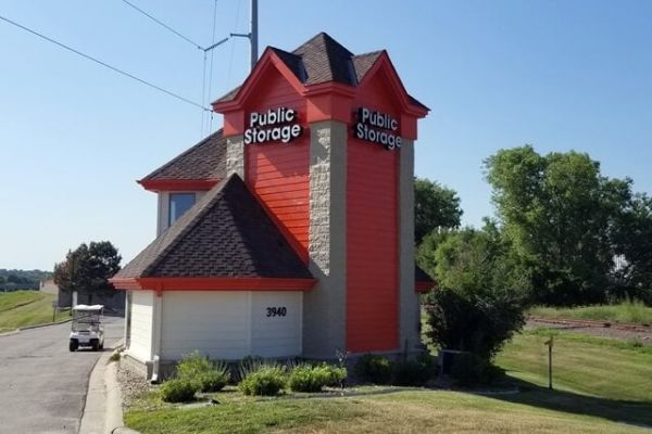 Public Storage - Omaha - 3940 S 144th St - 3940 S 144th St