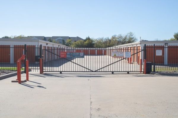 Public Storage - Norman - 3290 Classen Blvd - 3290 Classen Blvd