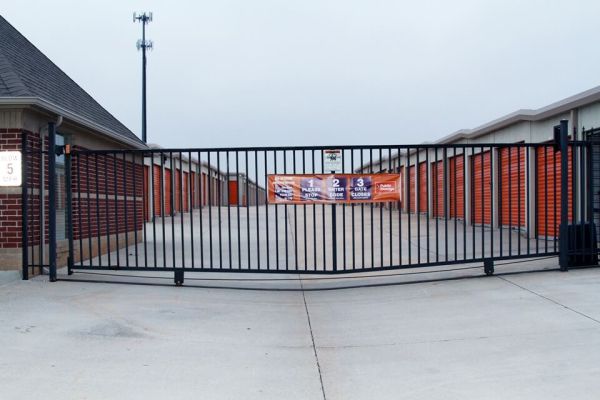 Public Storage - Moore - 905 SE 19th St - 905 SE 19th St