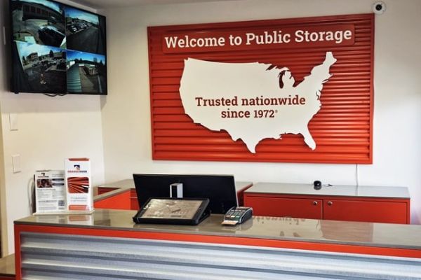 Public Storage - Colorado Springs - 3725 Parkmoor Village Drive - 3725 Parkmoor Village Drive