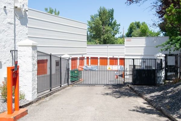 Public Storage - Portland - 8437 SW Barbur Blvd - 8437 SW Barbur Blvd