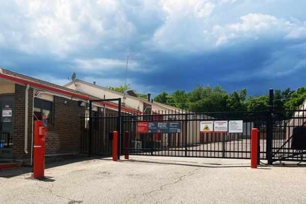 Public Storage - Fort Collins - 5929 South College Ave - 5929 South College Ave