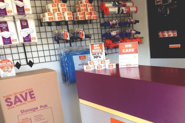 Public Storage - Portland - 13515 NE Prescott Court - 13515 NE Prescott Court
