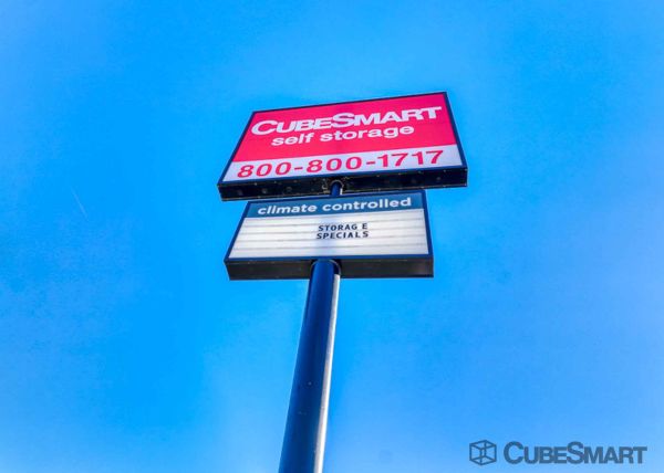 CubeSmart Self Storage - Victoria - 3803 Navarro St