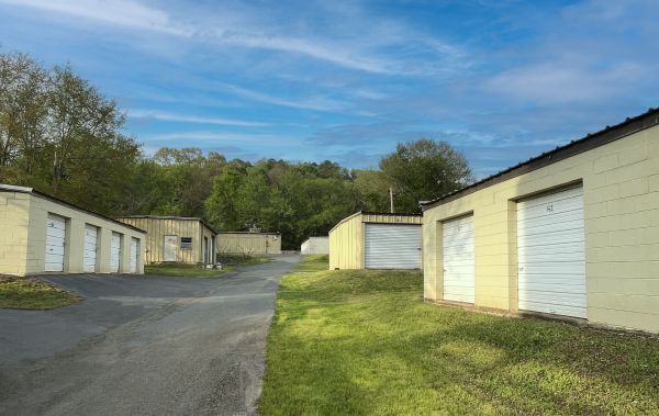 Lakeside Storage - 3547 Malvern Road