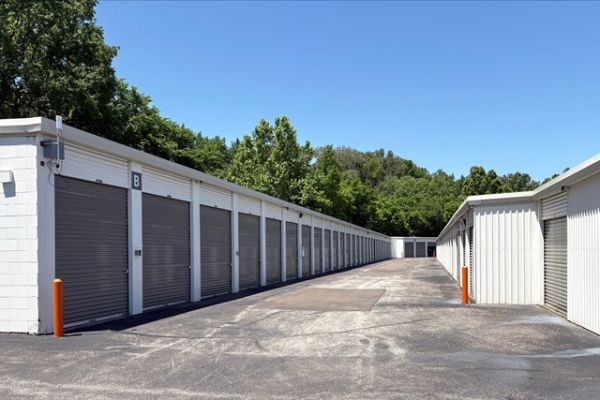 Public Storage - Memphis - 5900 Stage Rd - 5900 Stage Rd
