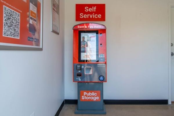 Public Storage - Fairfax - 8523 Lee Hwy - 8523 Lee Hwy