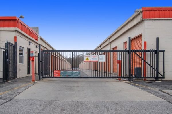 Public Storage - Baltimore - 4215 Shannon Drive - 4215 Shannon Drive