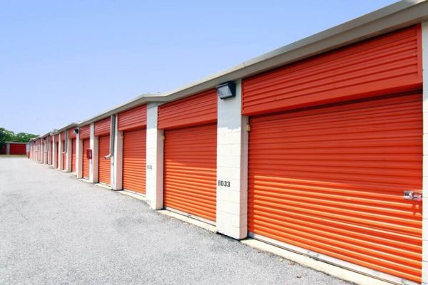 Public Storage - Clinton - 7975 Branch Ave - 7975 Branch Ave
