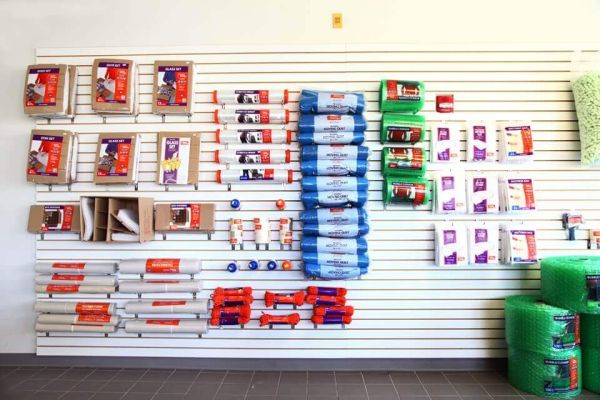 Public Storage - Clinton - 7975 Branch Ave - 7975 Branch Ave