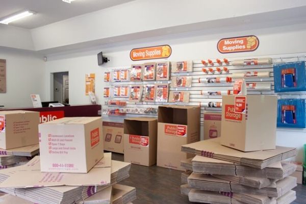 Public Storage - Lexington - 4935 Sunset Blvd - 4935 Sunset Blvd