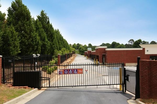 Public Storage - Suwanee - 3900 McGinnis Ferry Rd - 3900 McGinnis Ferry Rd