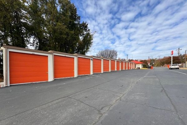 Public Storage - Charlotte - 4730 N Tryon St - 4730 N Tryon St