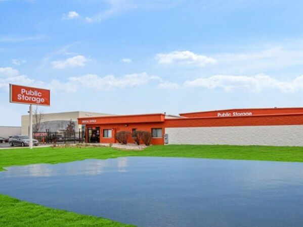 Public Storage - Naperville - 1556 West Ogden Ave - 1556 West Ogden Ave
