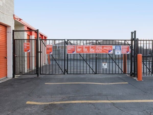 Public Storage - Chicago - 7455 South Pulaski Road - 7455 South Pulaski Road