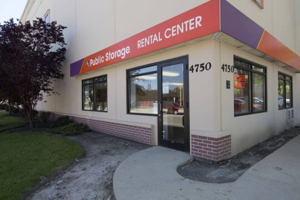 Public Storage - Harwood Heights - 4750 N Ronald Street - 4750 N Ronald Street