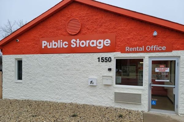 Public Storage - Streamwood - 1550 Old Church Road - 1550 Old Church Road