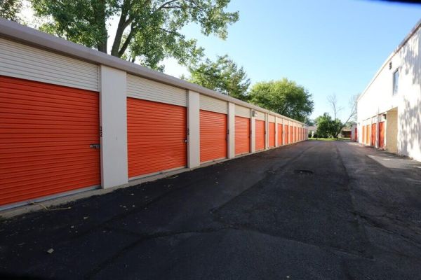 Public Storage - Streamwood - 1550 Old Church Road - 1550 Old Church Road