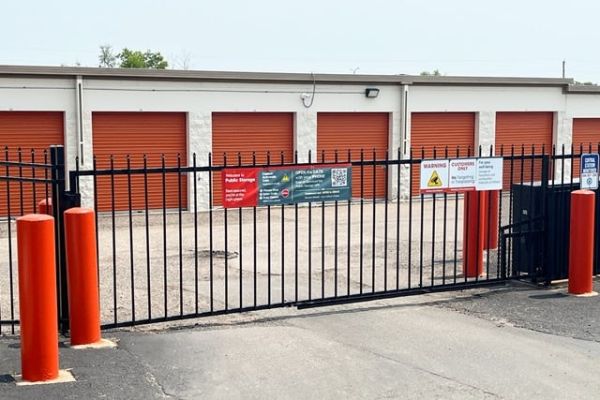 Public Storage - Vadnais Heights - 1090 S Birch Lake Blvd - 1090 S Birch Lake Blvd