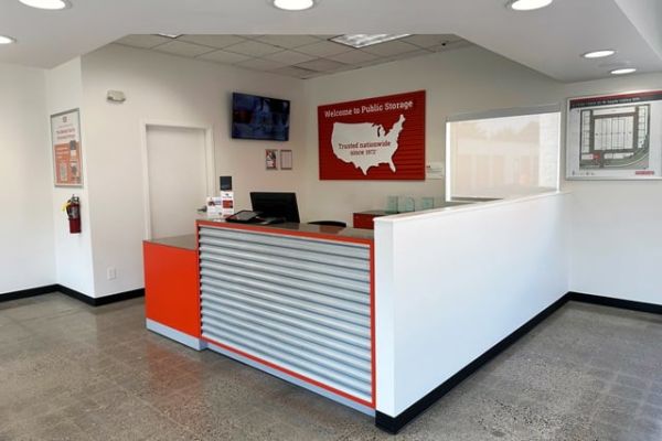 Public Storage - Apple Valley - 7233 155th St W - 7233 155th St W