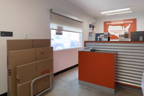 Public Storage - Los Angeles - 4889 Valley Blvd - 4889 Valley Blvd