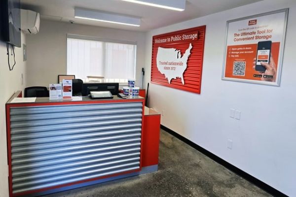 Public Storage - Aurora - 565 Hanover Way - 565 Hanover Way
