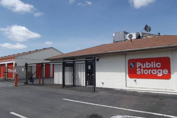 Public Storage - Aurora - 565 Hanover Way - 565 Hanover Way