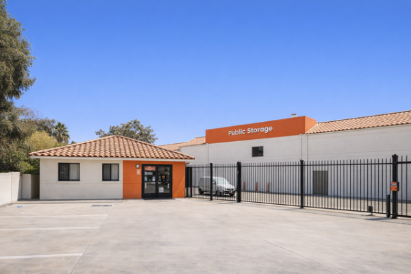 Public Storage - Los Angeles - 649 S Boyle Ave - 649 S Boyle Ave