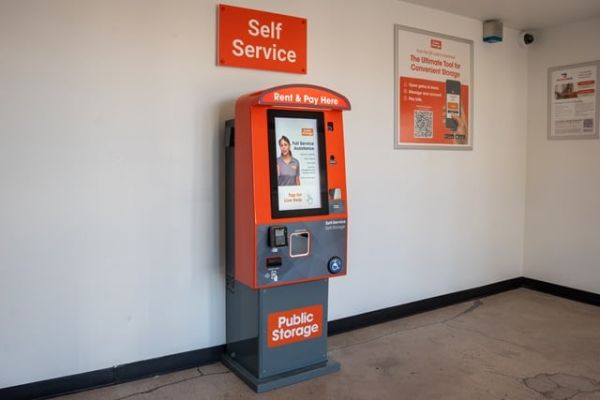 Public Storage - Scottsdale - 8615 E McDowell Rd - 8615 E McDowell Rd