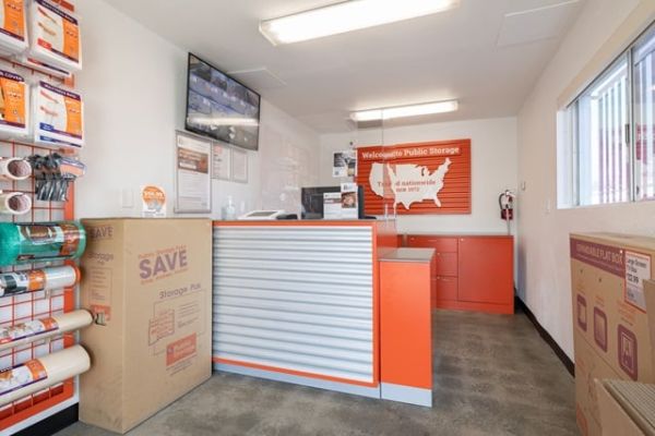Public Storage - La Puente - 13822 E Valley Blvd - 13822 E Valley Blvd