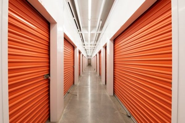 Public Storage - Palo Alto - 2047 E Bayshore Road - 2047 E Bayshore Road
