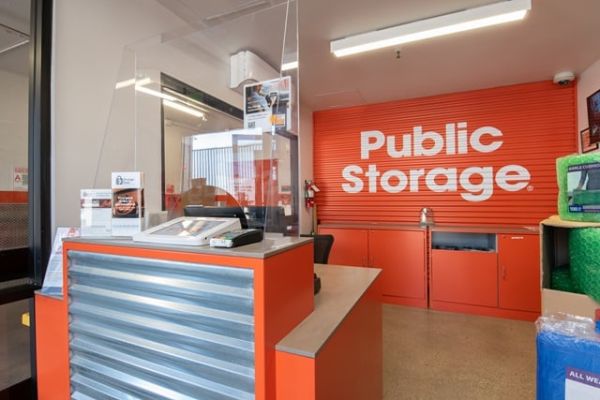 Public Storage - San Francisco - 2587 Marin Street - 2587 Marin Street