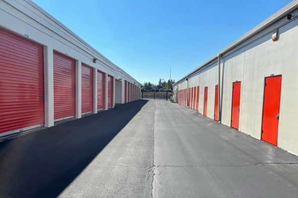 Public Storage - Puyallup - 10915 Canyon Road E - 10915 Canyon Road E